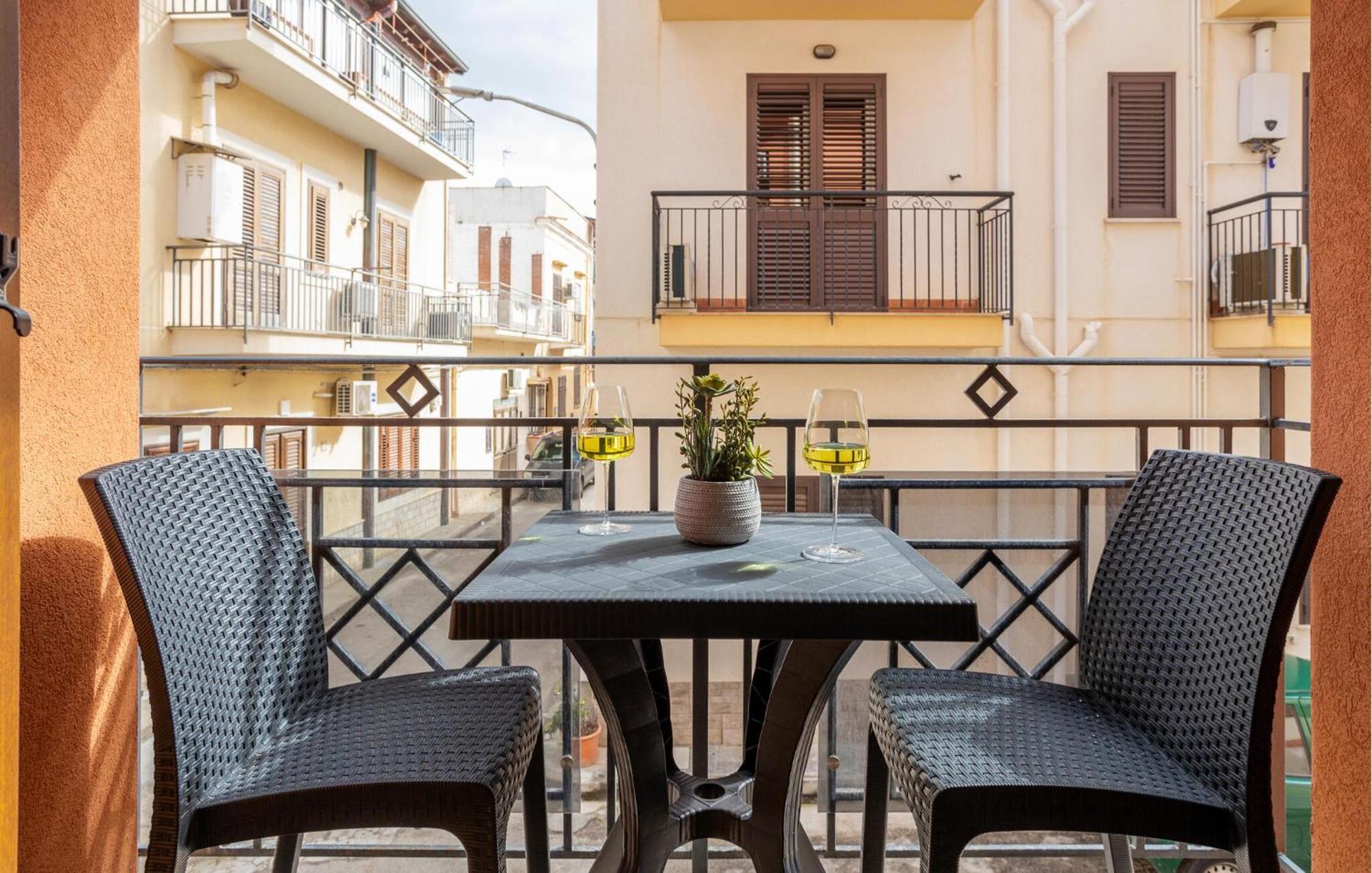 1 Bedroom Cozy Apartment In Balestrate Balestrate